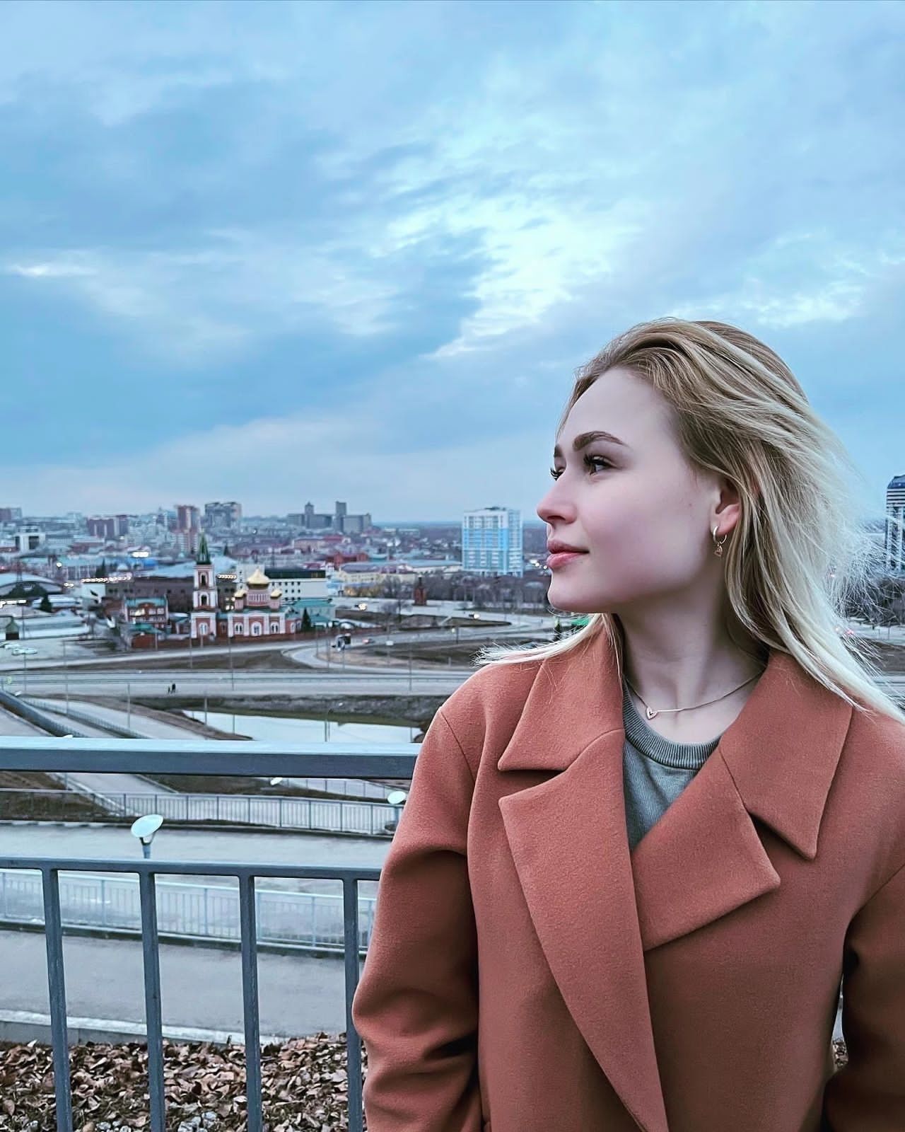 Индивидуалка Стася Блондинка c 3 размером груди у метро Проспект Большевиков Санкт-Петербург Фото - 4