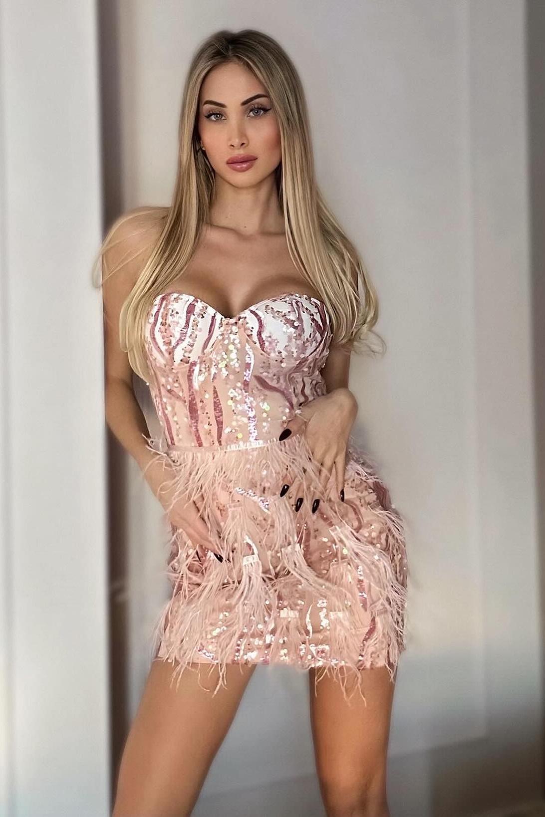 Путана Танечка Блондинка c 5 размером груди у метро Фрунзенская Санкт-Петербург Фото - 4