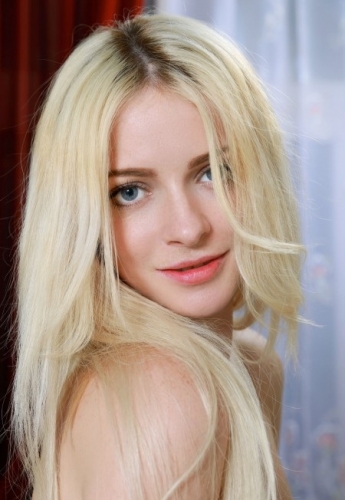 Путана Алексия Блондинка c 3 размером груди у метро Волковская Санкт-Петербург Фото - 4