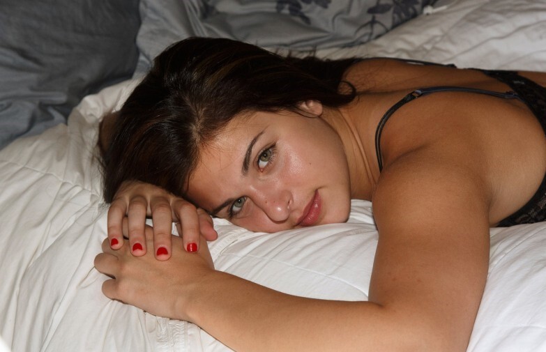 Путана Валя Брюнетка c 2 размером груди у метро Парнас Санкт-Петербург Фото - 3