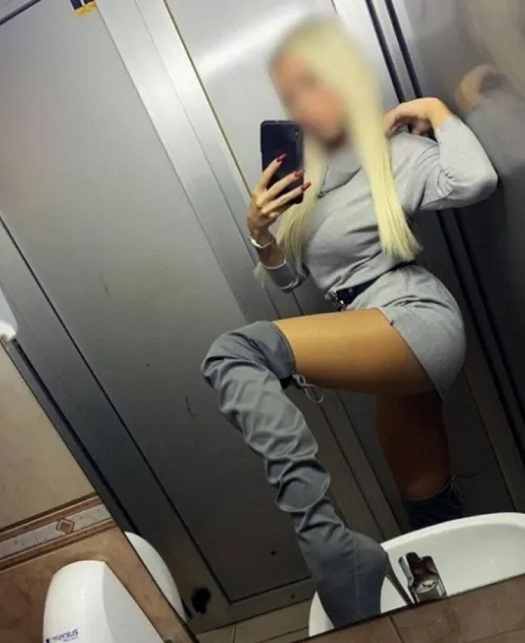 Путана Яна Блондинка c 5 размером груди у метро Электросила Санкт-Петербург Фото - 5