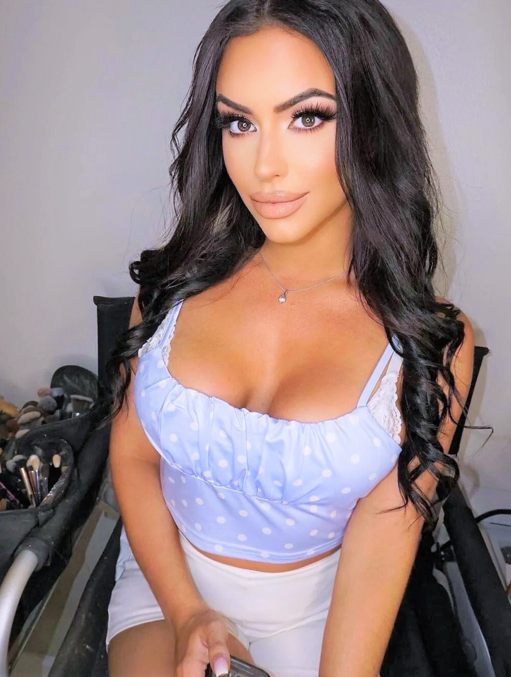 Путана Вероника Брюнетка c 2 размером груди у метро Ладожская Санкт-Петербург Фото - 2